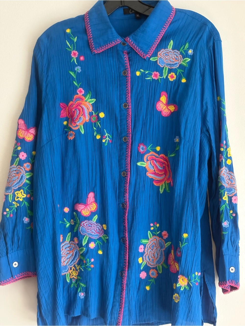 Boho Blue Embroidered Floral Button-Down Shirt with Pink Trim